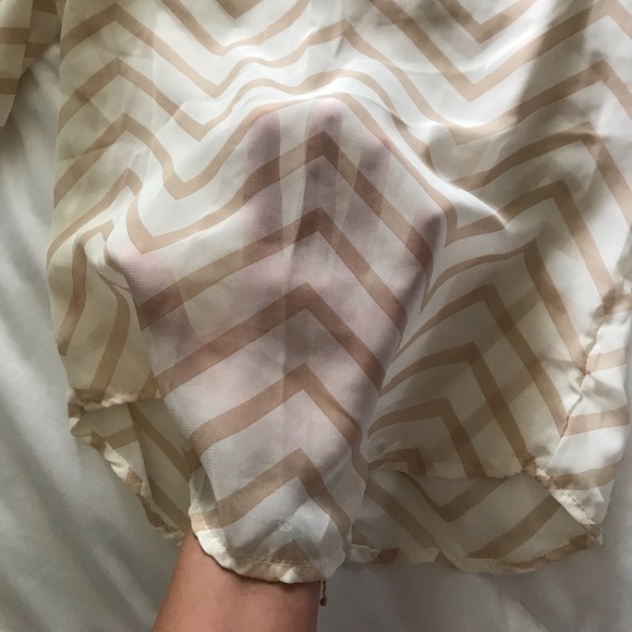 A’GACI three-quarter sleeve top - Picture 3 of 3